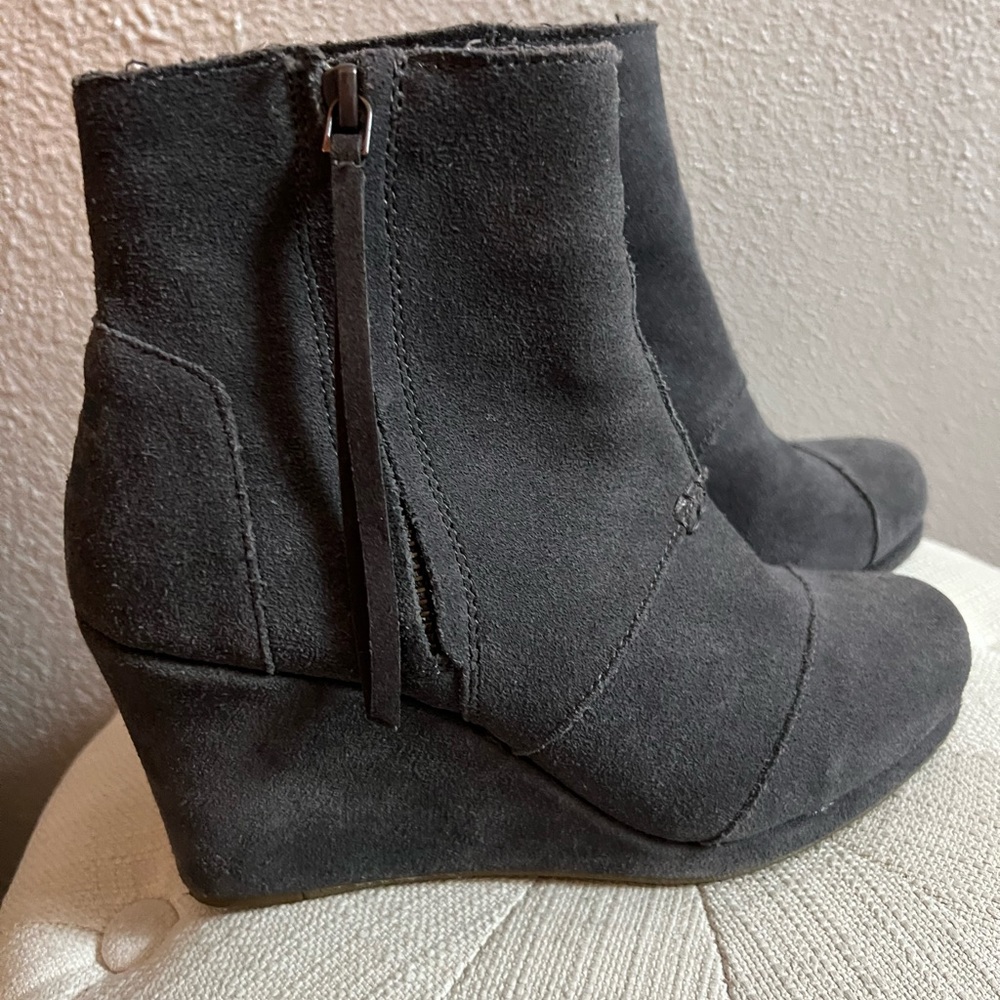 Wedged booties